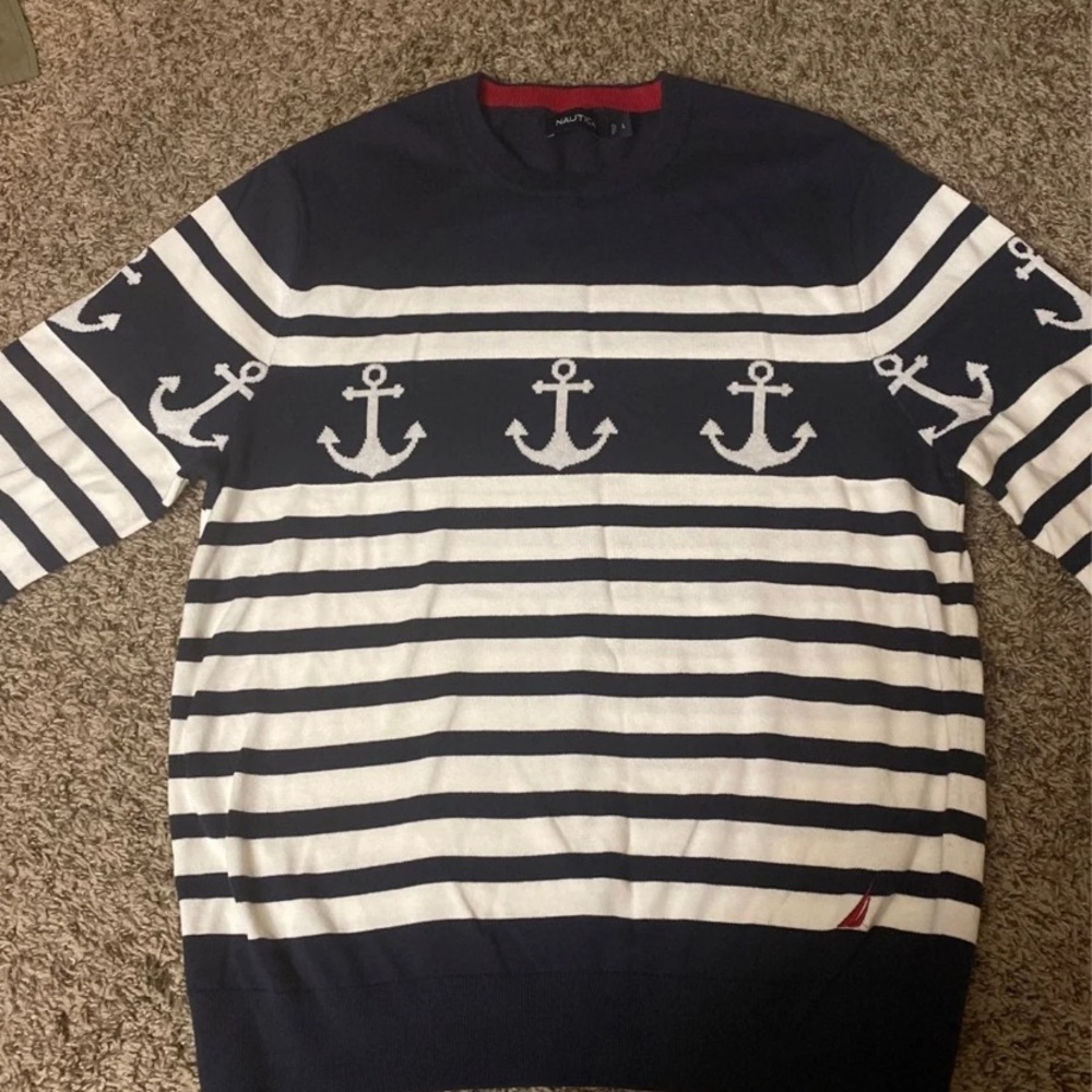 Men’s sweater